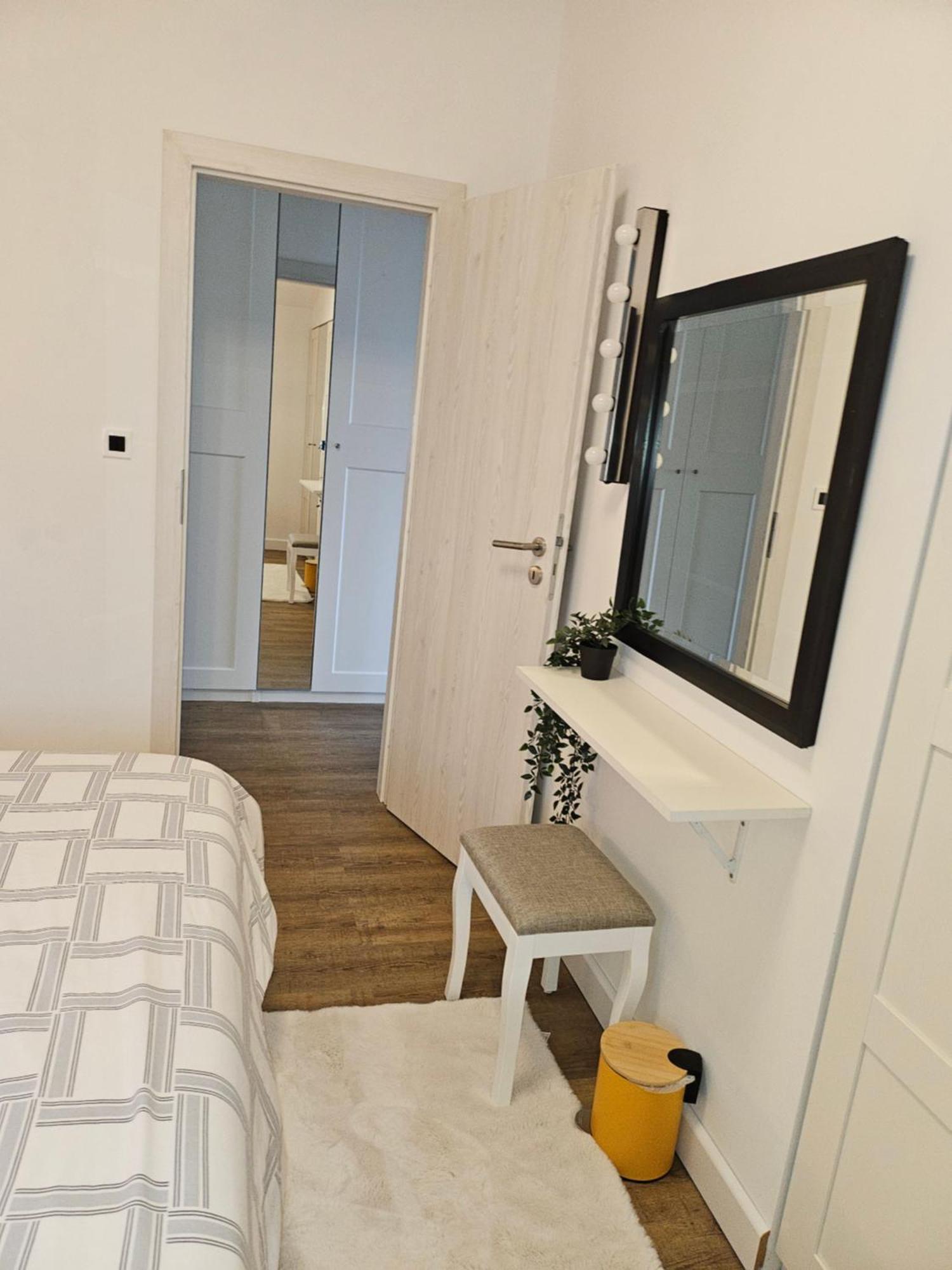 Apartman Pojine Gabonjin ภายนอก รูปภาพ