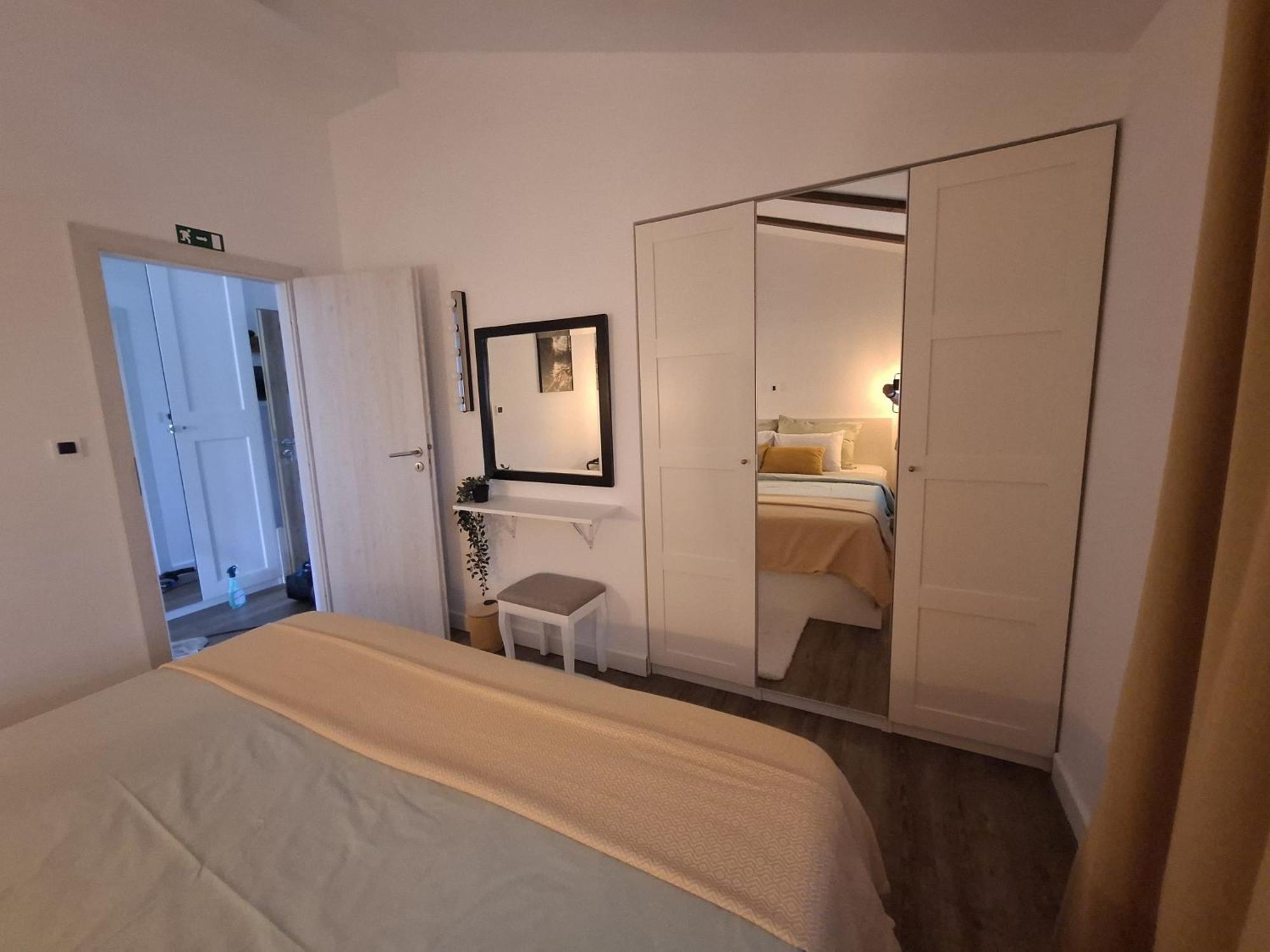 Apartman Pojine Gabonjin ภายนอก รูปภาพ